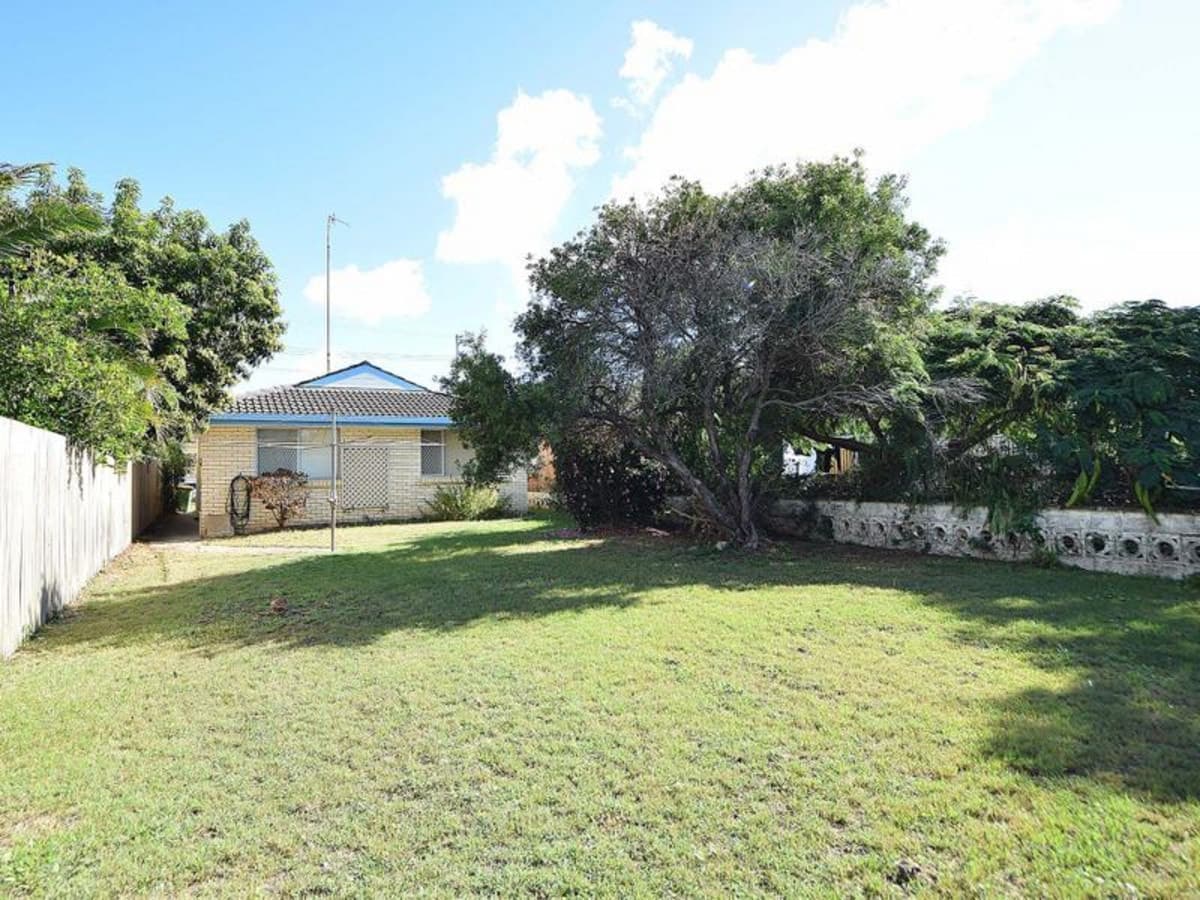149 Nobby Parade, MIAMI, Miami - Thumbnail 2