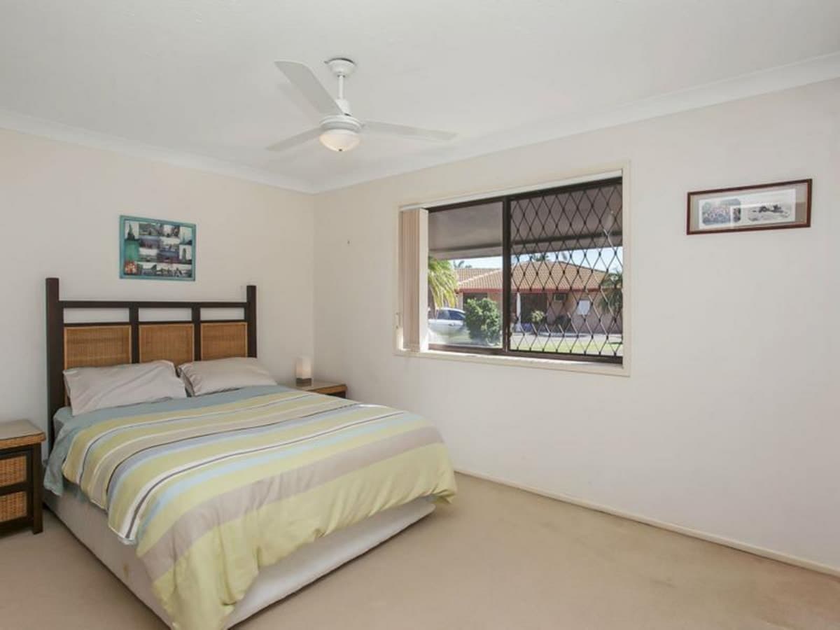 2/18 Peacock Place, BURLEIGH WATERS, Burleigh Waters - Thumbnail 7