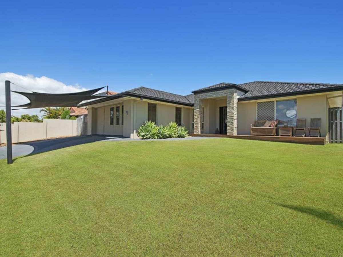 85 Honeyeater Drive, BURLEIGH WATERS, Burleigh Waters - Image 1