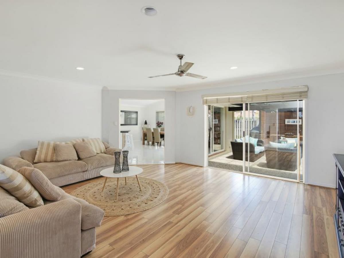 85 Honeyeater Drive, BURLEIGH WATERS, Burleigh Waters - Thumbnail 2