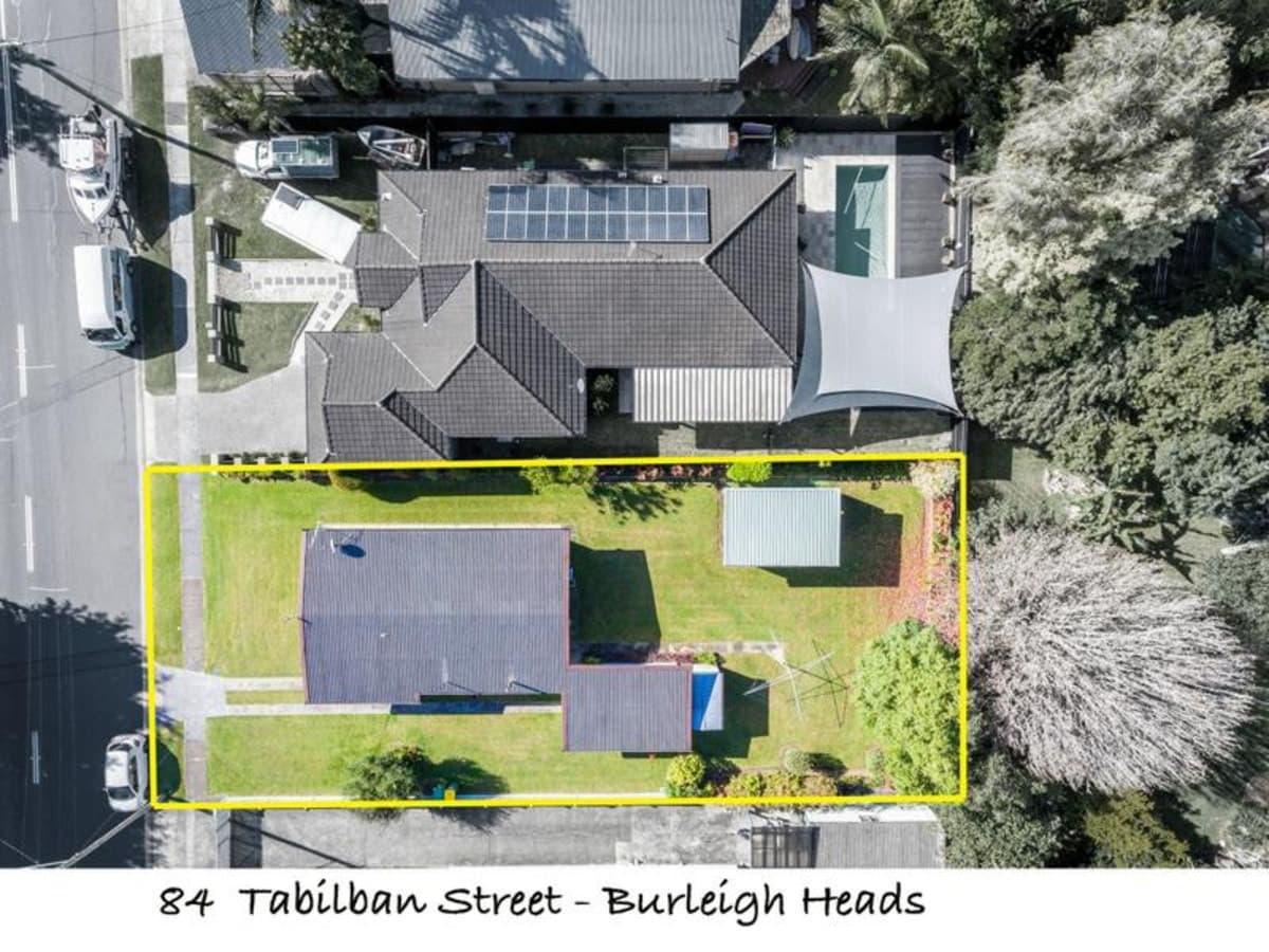 84 Tabilban Street, BURLEIGH HEADS, Burleigh Heads - Image 1