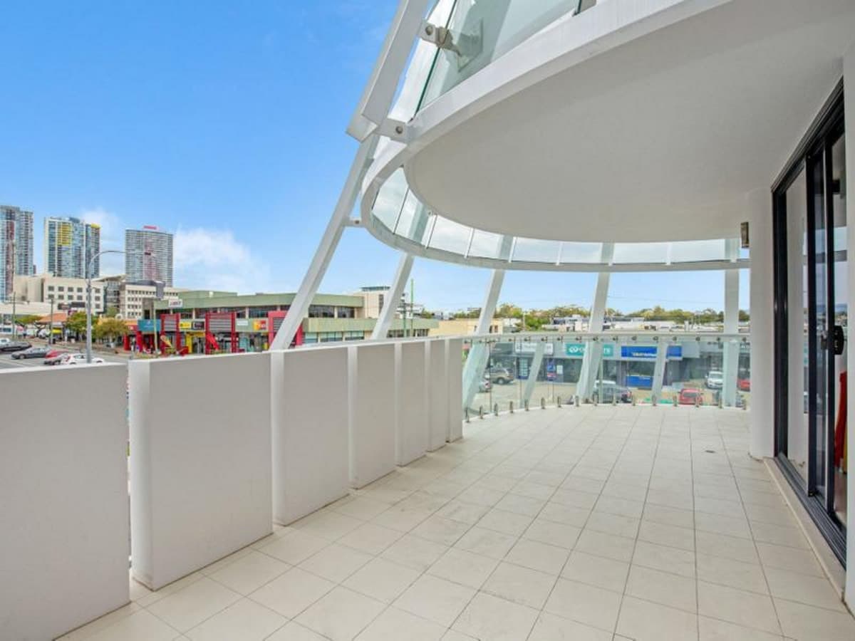 106/133 Scarborough Street, SOUTHPORT, Southport - Thumbnail 3