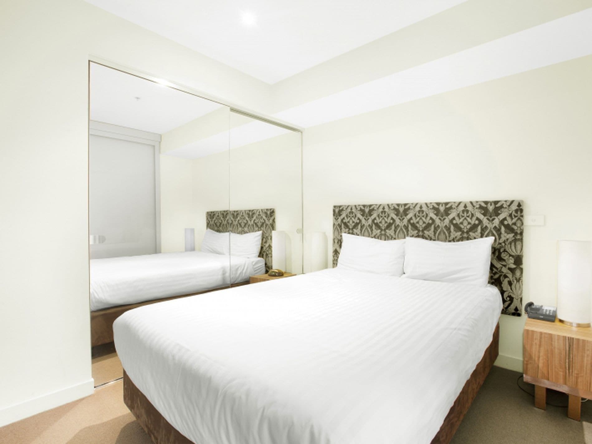 805/572 St Kilda Road, Melbourne, Melbourne - Thumbnail 3