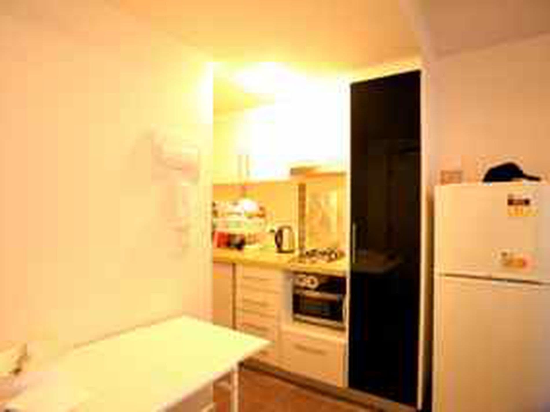 421/3-11 High Street, NORTH MELBOURNE, North Melbourne - Thumbnail 2