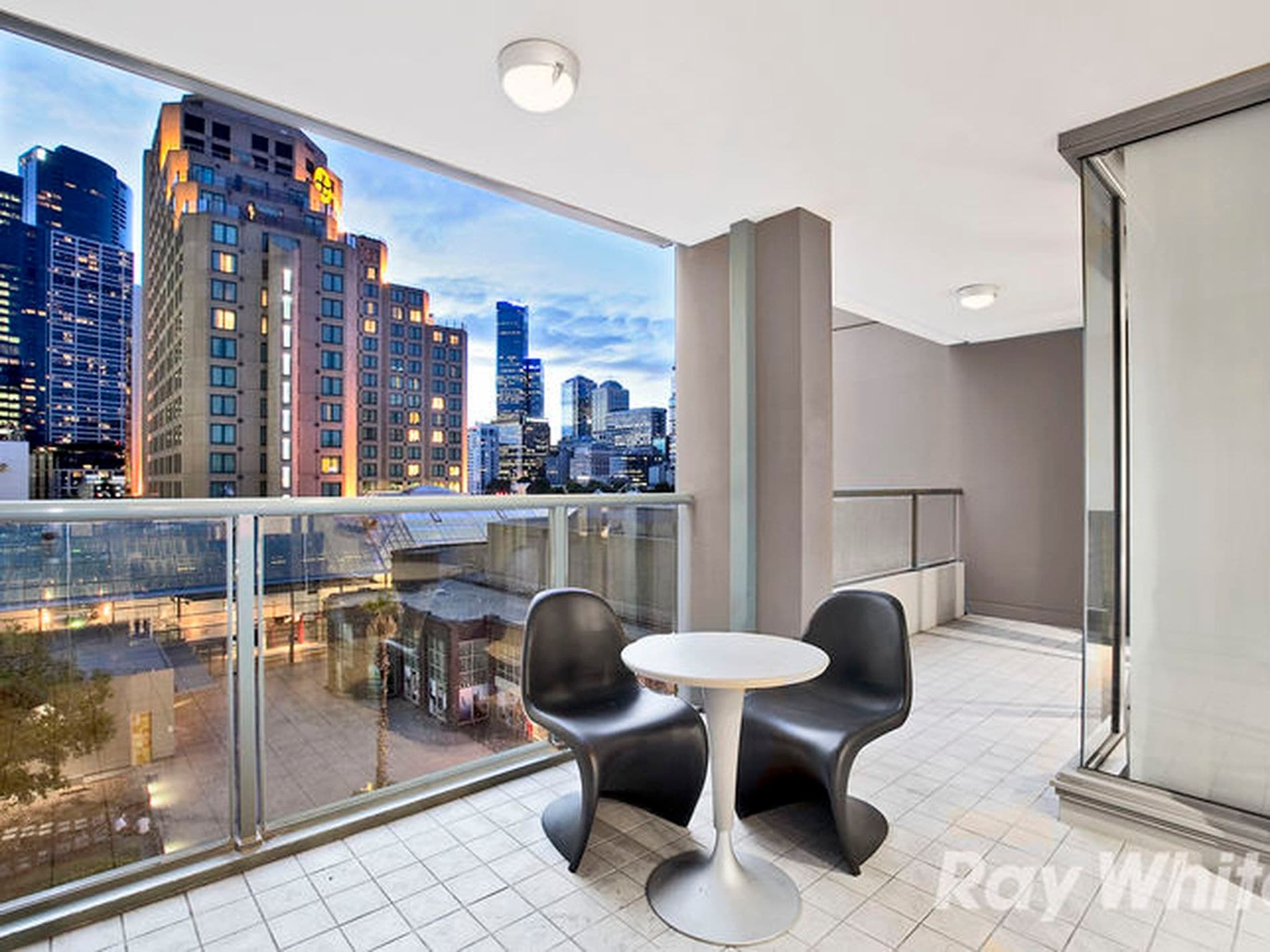 901/26 Southgate Avenue, Southbank, Southbank - Thumbnail 2