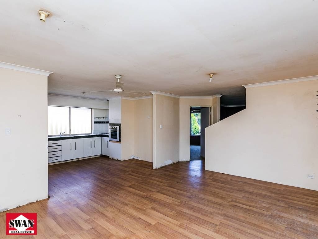 25 Hindoo Elb, Stratton - Image 1