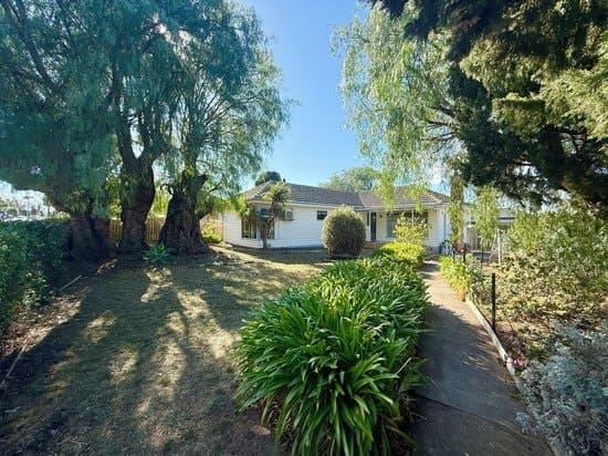 205 Boundary Road, Whittington, Whittington - Image 1