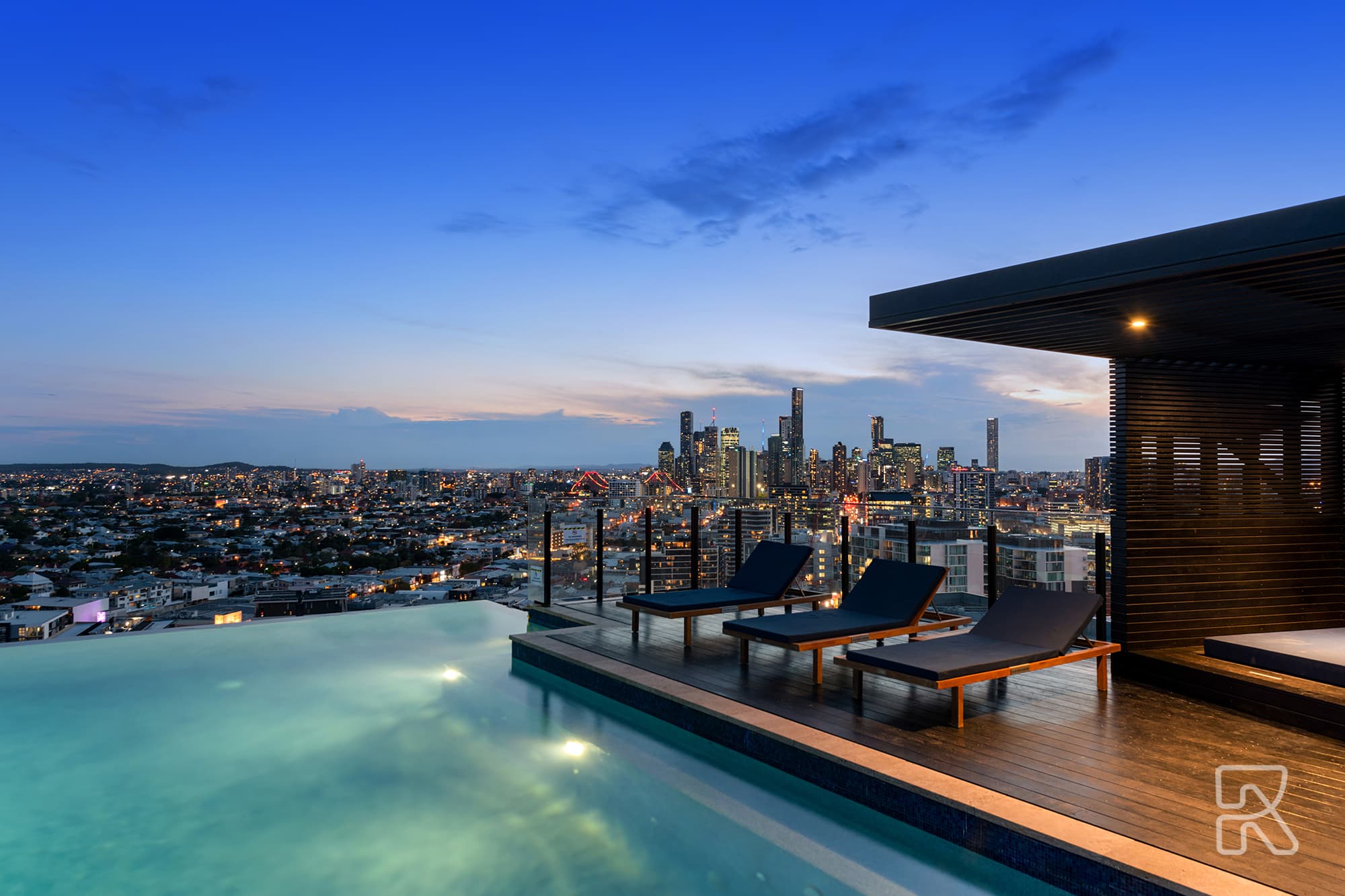 909/12 Cunningham Street, Newstead - Thumbnail 2