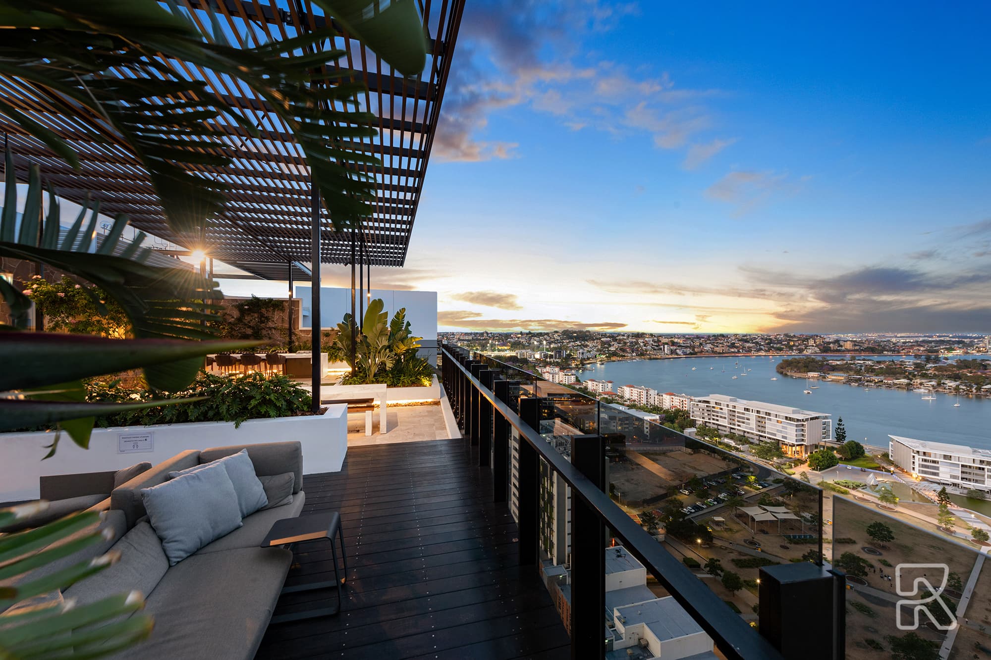 909/12 Cunningham Street, Newstead - Thumbnail 4