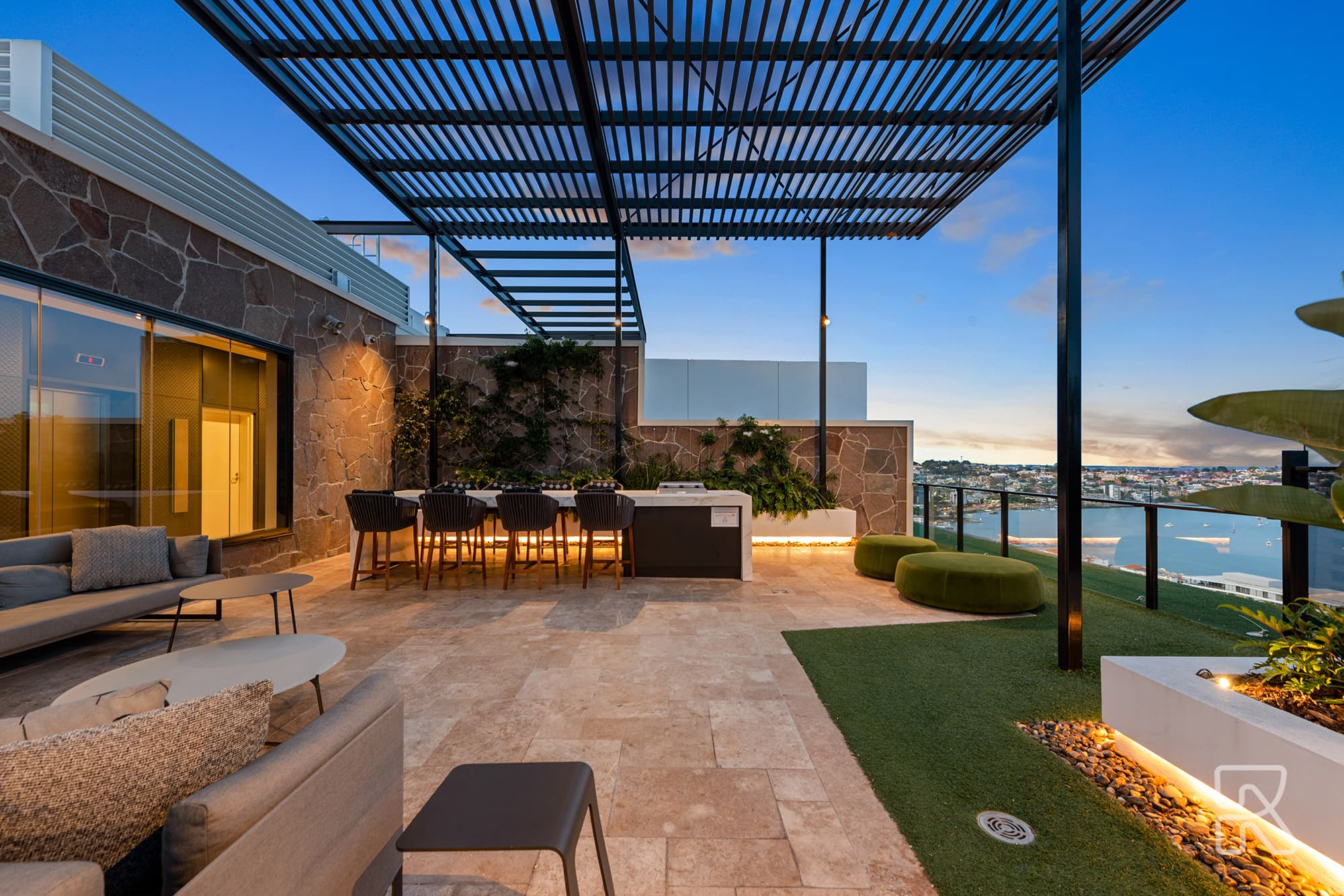 909/12 Cunningham Street, Newstead - Thumbnail 5