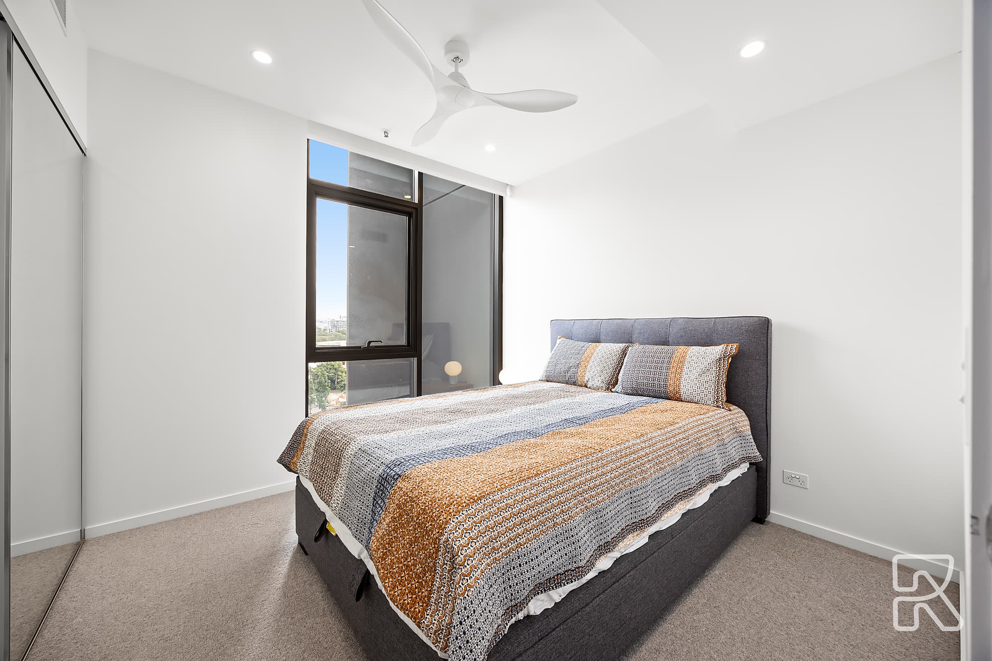 909/12 Cunningham Street, Newstead - Thumbnail 7