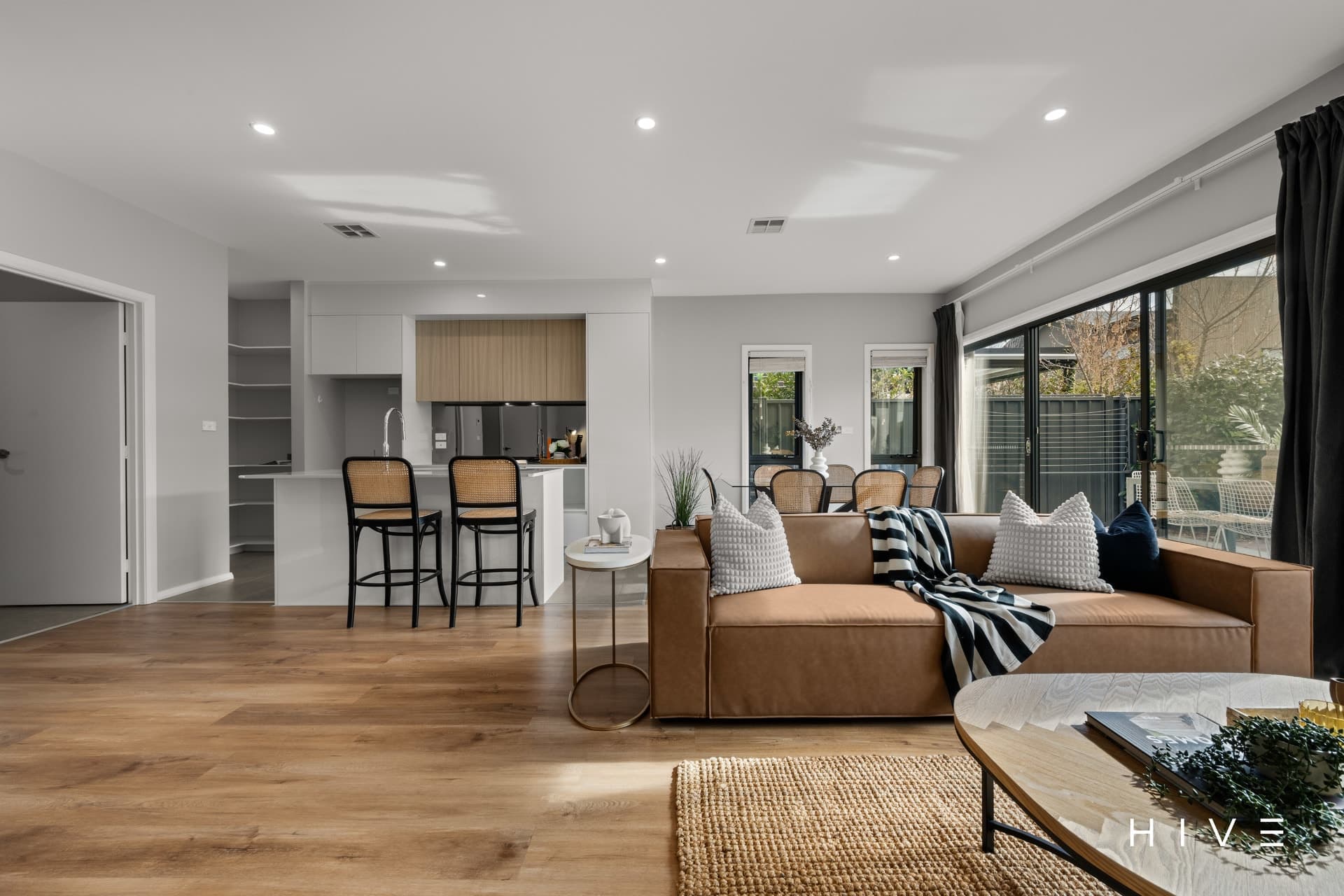 24/45 Negus Crescent, Watson - Image 1