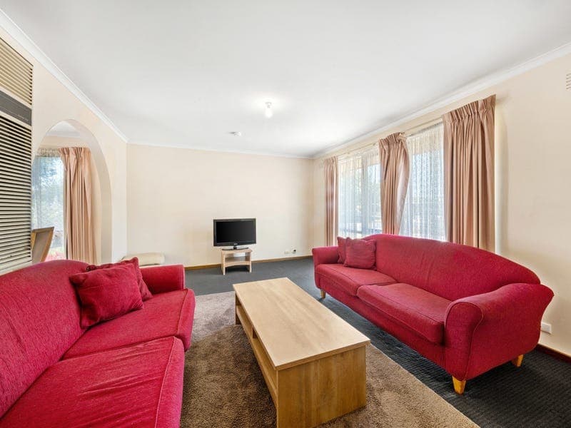 19 Cloverdale Drive, Corio, VIC 3214, Corio - Thumbnail 3