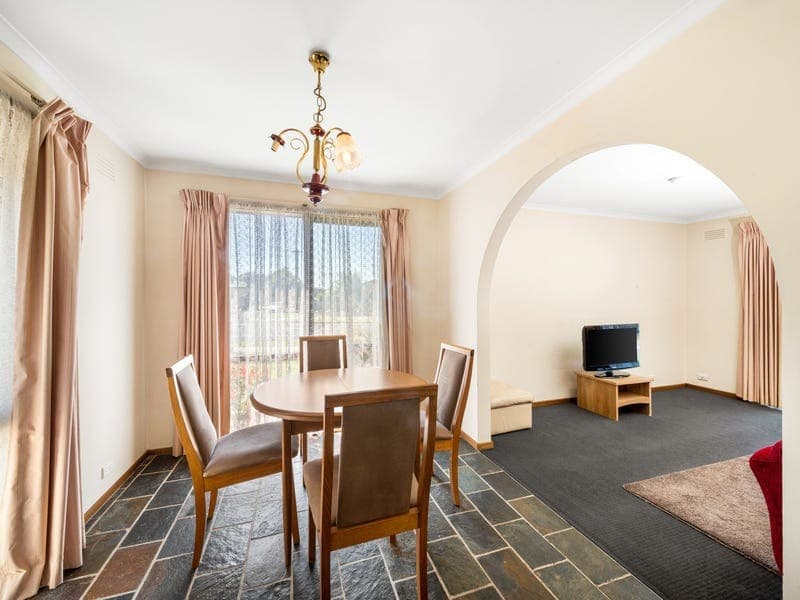 19 Cloverdale Drive, Corio, VIC 3214, Corio - Thumbnail 8
