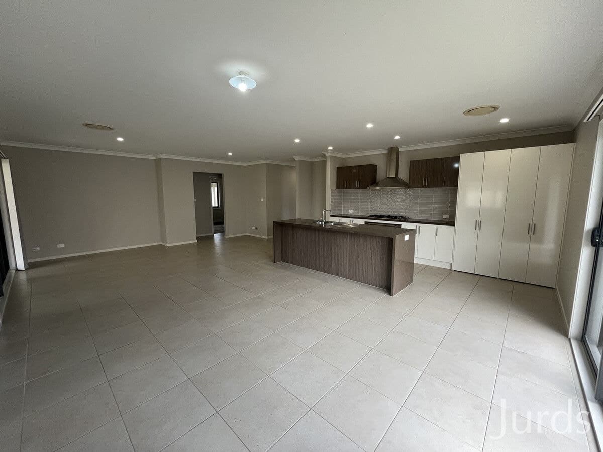 9 Abberton Parkway Drive, North Rothbury, North Rothbury - Thumbnail 7