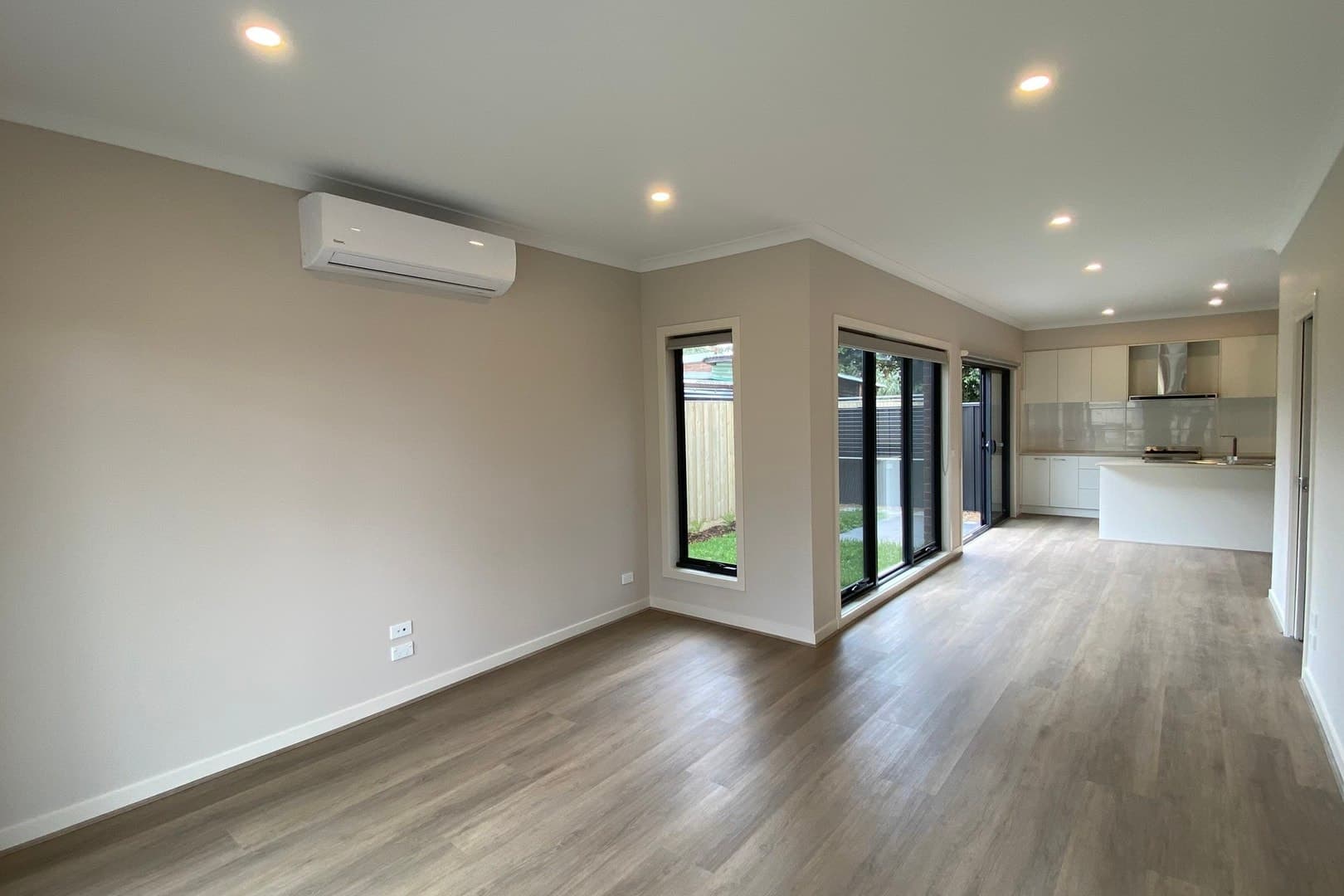 33 Dwyer Avenue, Reservoir, VIC 3073, Reservoir - Image 1