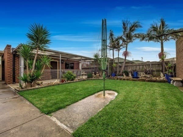 13 Jeffrey Close, St Albans, VIC 3021, St Albans - Thumbnail 2