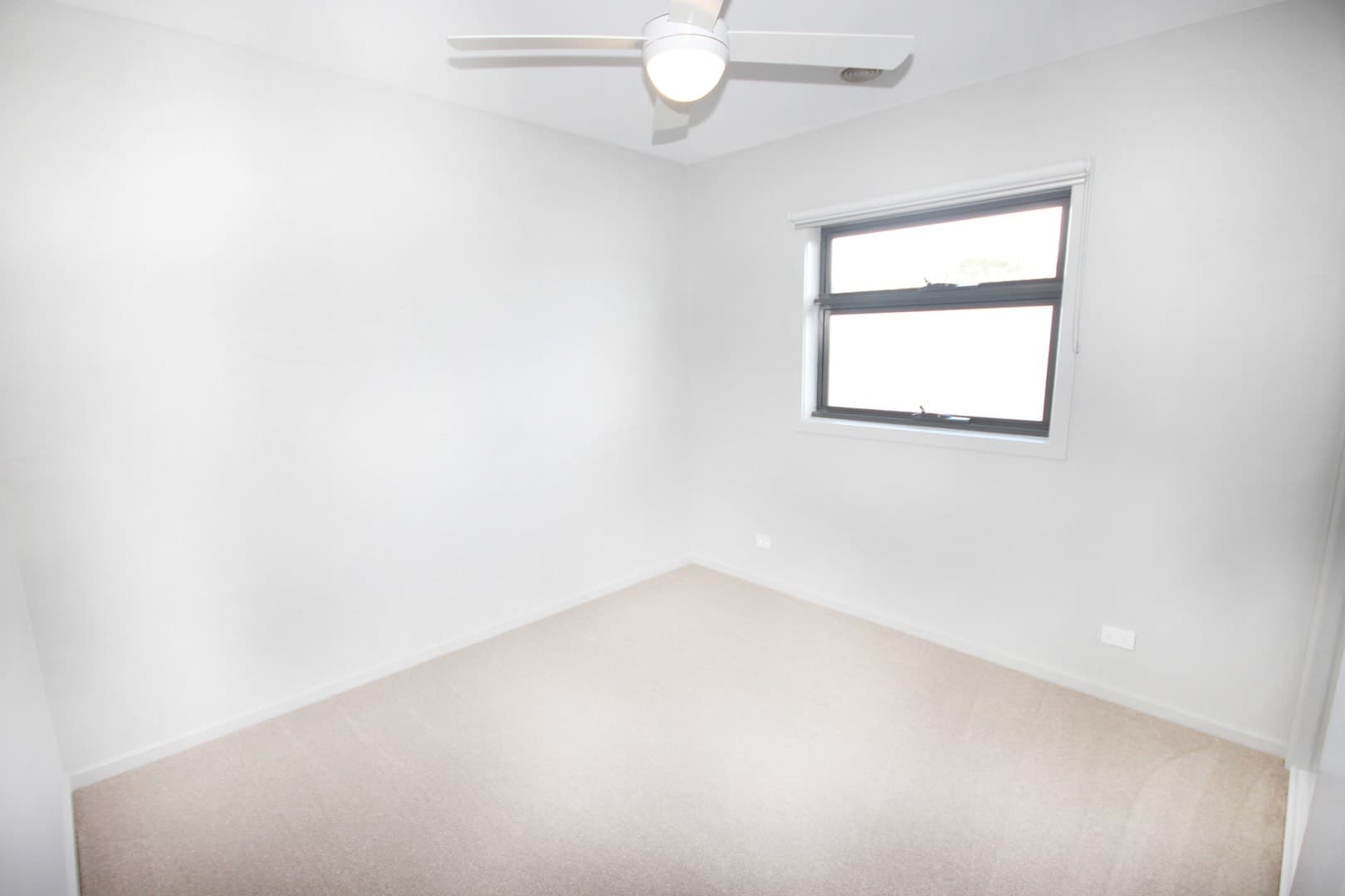 2/10 Curletts Road, Lara, VIC 3212, Lara - Image 1