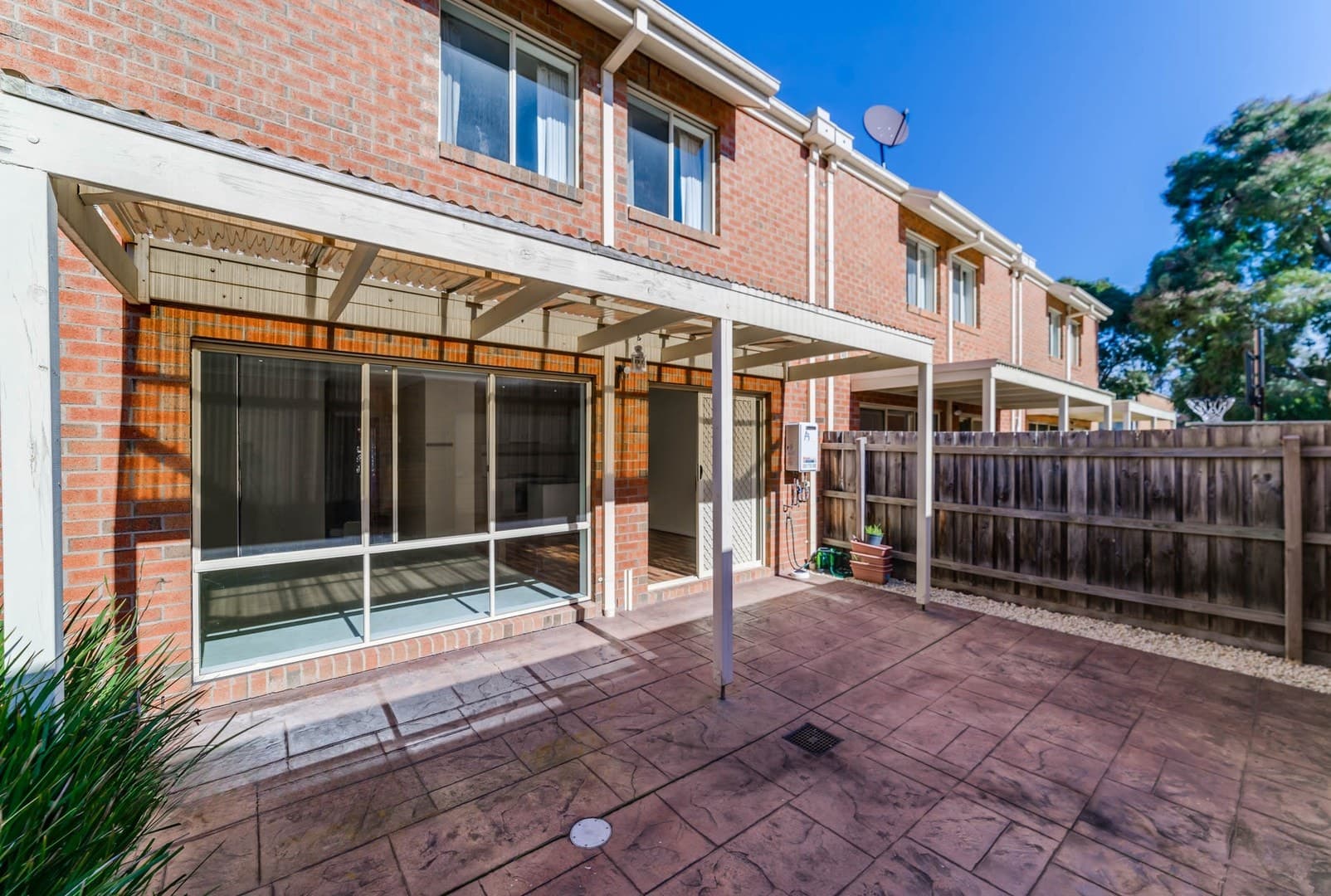 62 Madison Boulevard, Mitcham, VIC 3132, Mitcham - Thumbnail 2