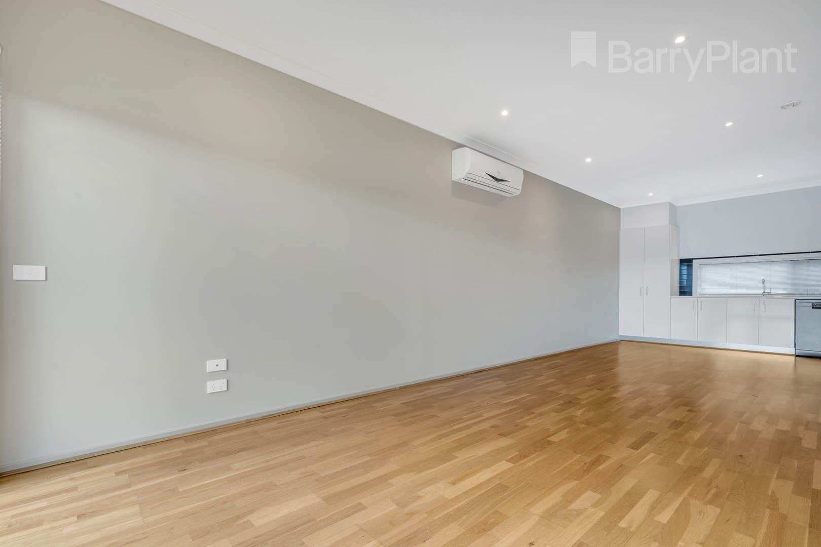24/8 Moresby Court, Craigieburn, VIC 3064, Craigieburn - Thumbnail 4
