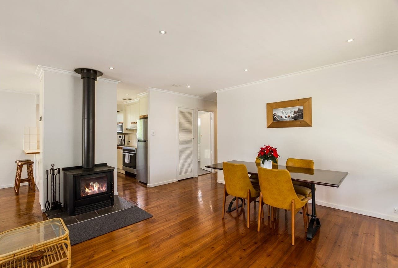 102 Rickards Avenue North, Knoxfield, VIC 3180, Knoxfield - Thumbnail 8