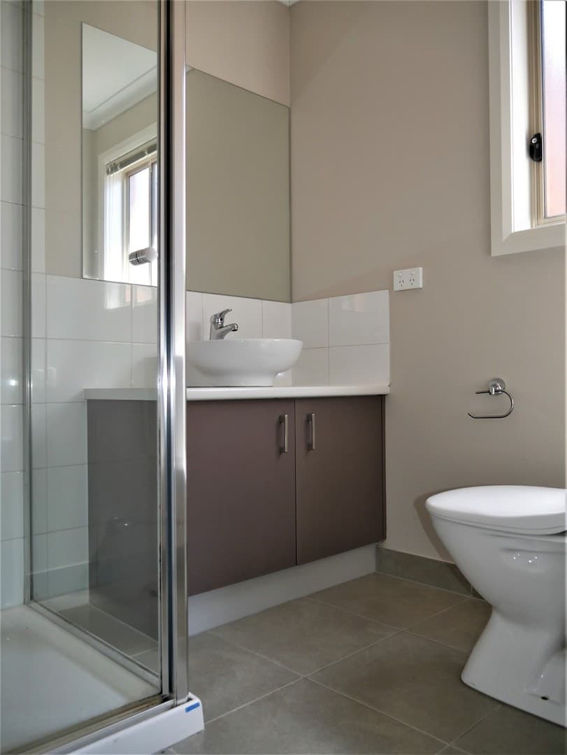 34 Lady Penrhyn Drive, Harkness, VIC 3337, Harkness - Thumbnail 4