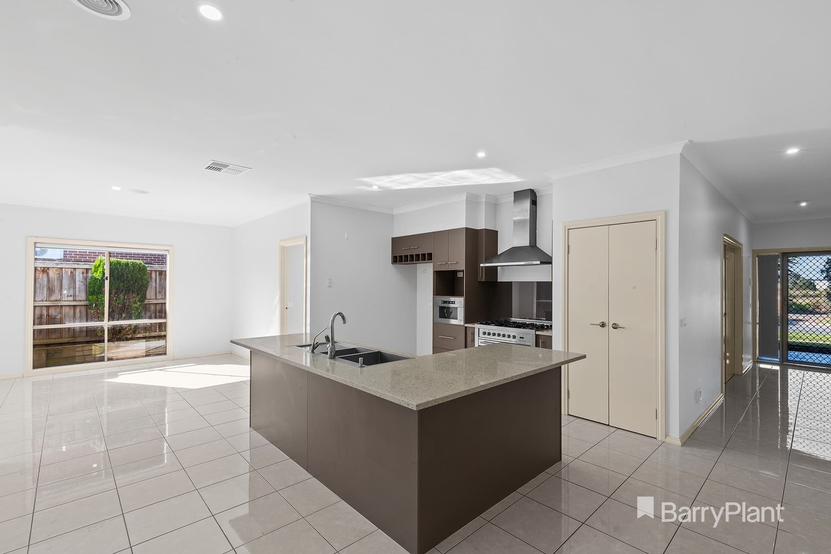 4 Lagoon Row, Officer, VIC 3809, Officer - Thumbnail 5