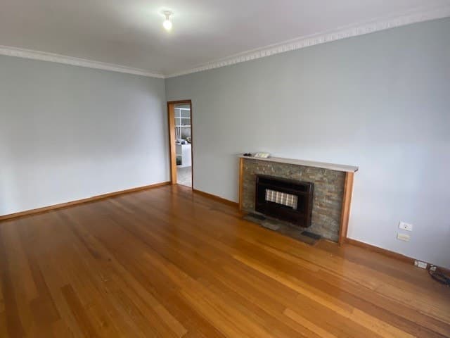 7 Whitesides Avenue, Sunshine West, VIC 3020, Sunshine West - Thumbnail 2