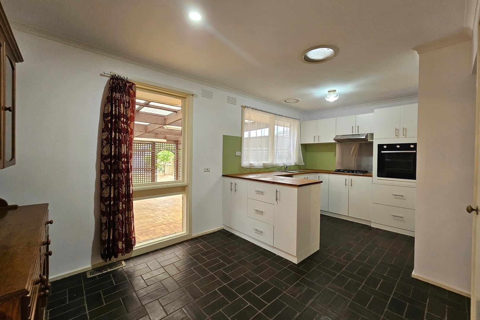 88 Station Road, Melton South, VIC 3338, Melton South - Thumbnail 4