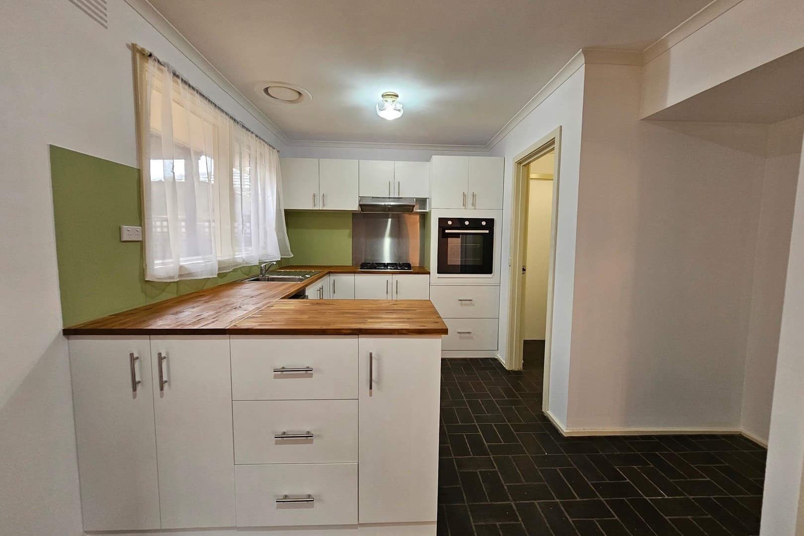 88 Station Road, Melton South, VIC 3338, Melton South - Thumbnail 5