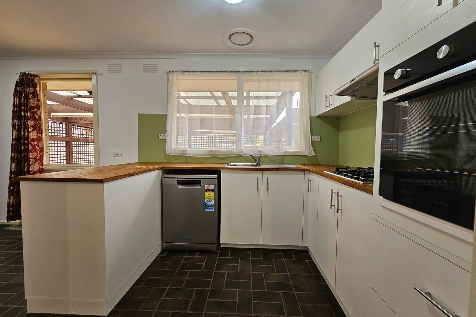 88 Station Road, Melton South, VIC 3338, Melton South - Thumbnail 6
