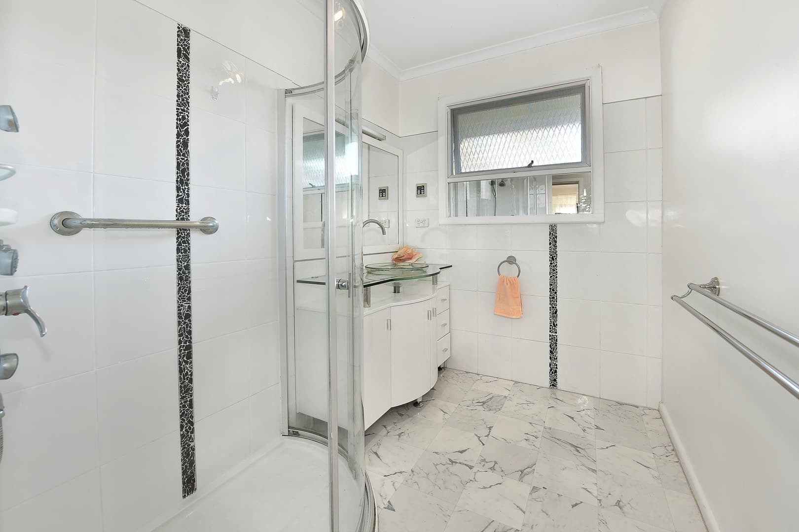 61 Hobbs Crescent, Reservoir, VIC 3073, Reservoir - Thumbnail 4