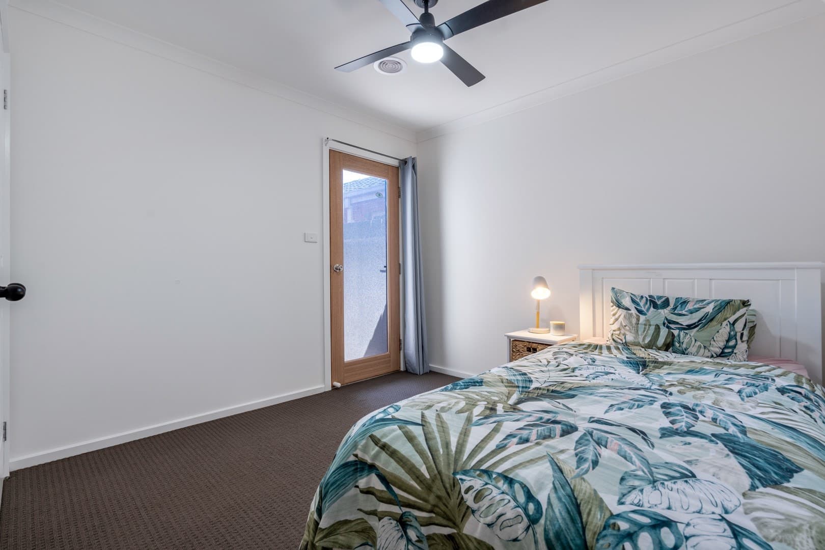 34 Kernan Court, Craigieburn, VIC 3064, Craigieburn - Thumbnail 2