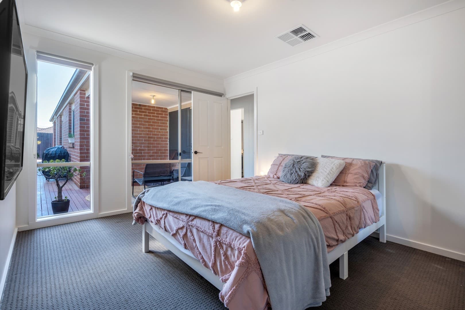 34 Kernan Court, Craigieburn, VIC 3064, Craigieburn - Thumbnail 4
