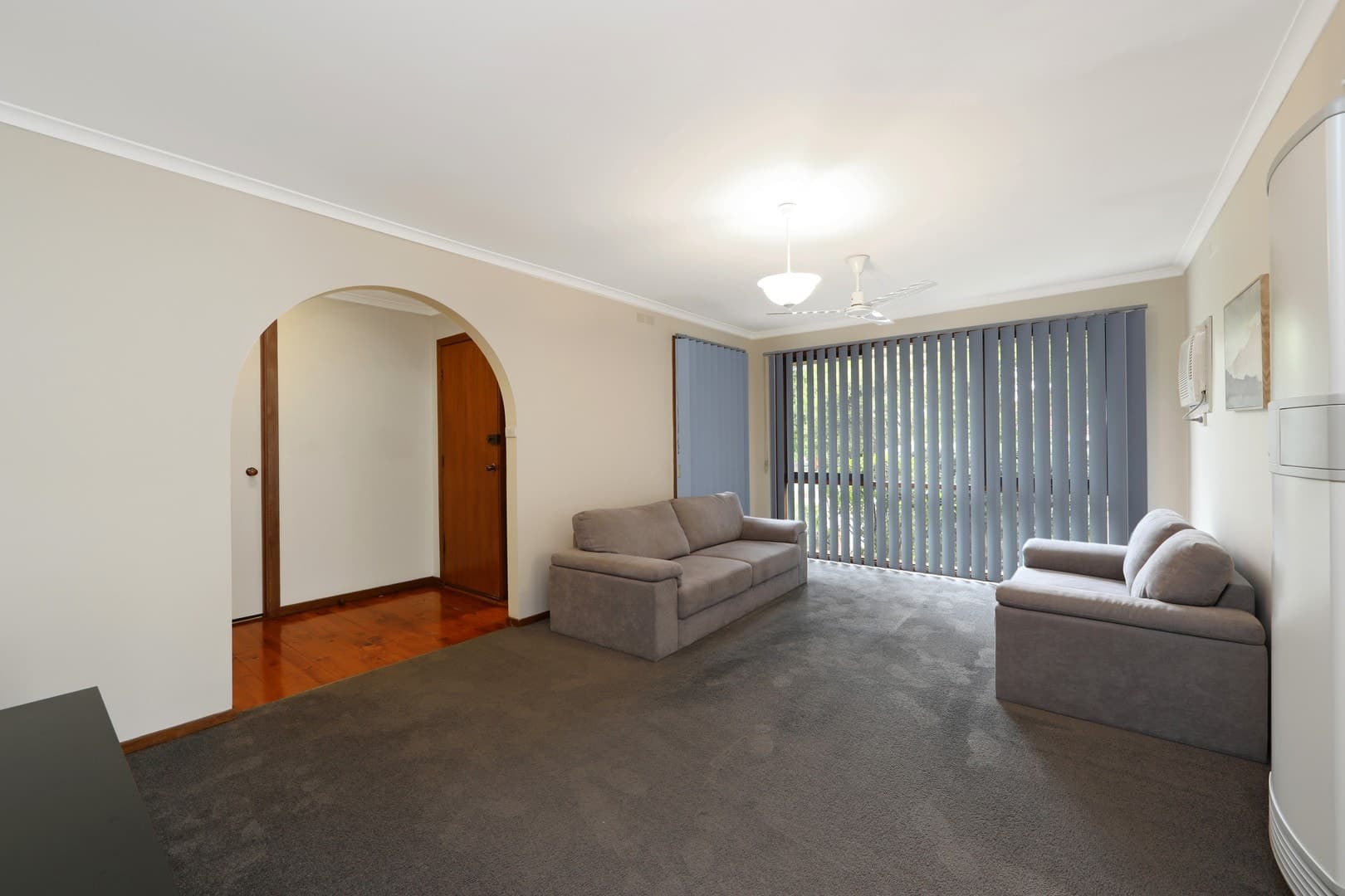 17 Kedleston Way, Rowville, VIC 3178, Rowville - Thumbnail 2