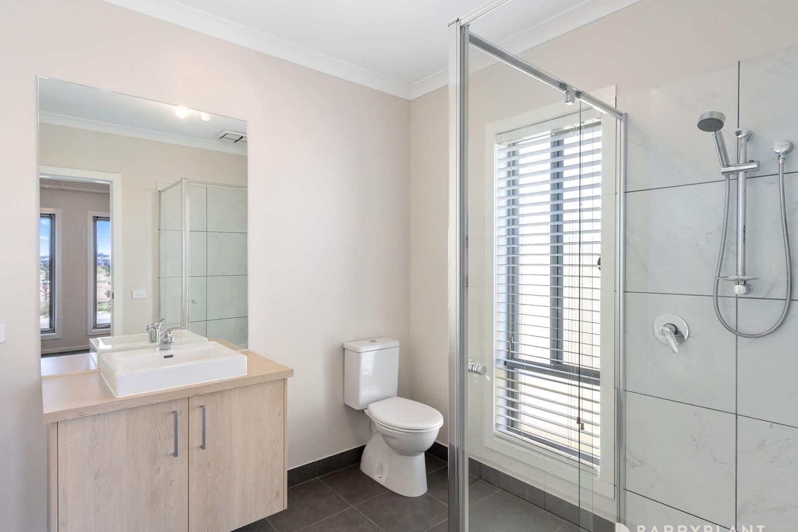 4 Guisard Way, Clyde North, VIC 3978, Clyde North - Thumbnail 5