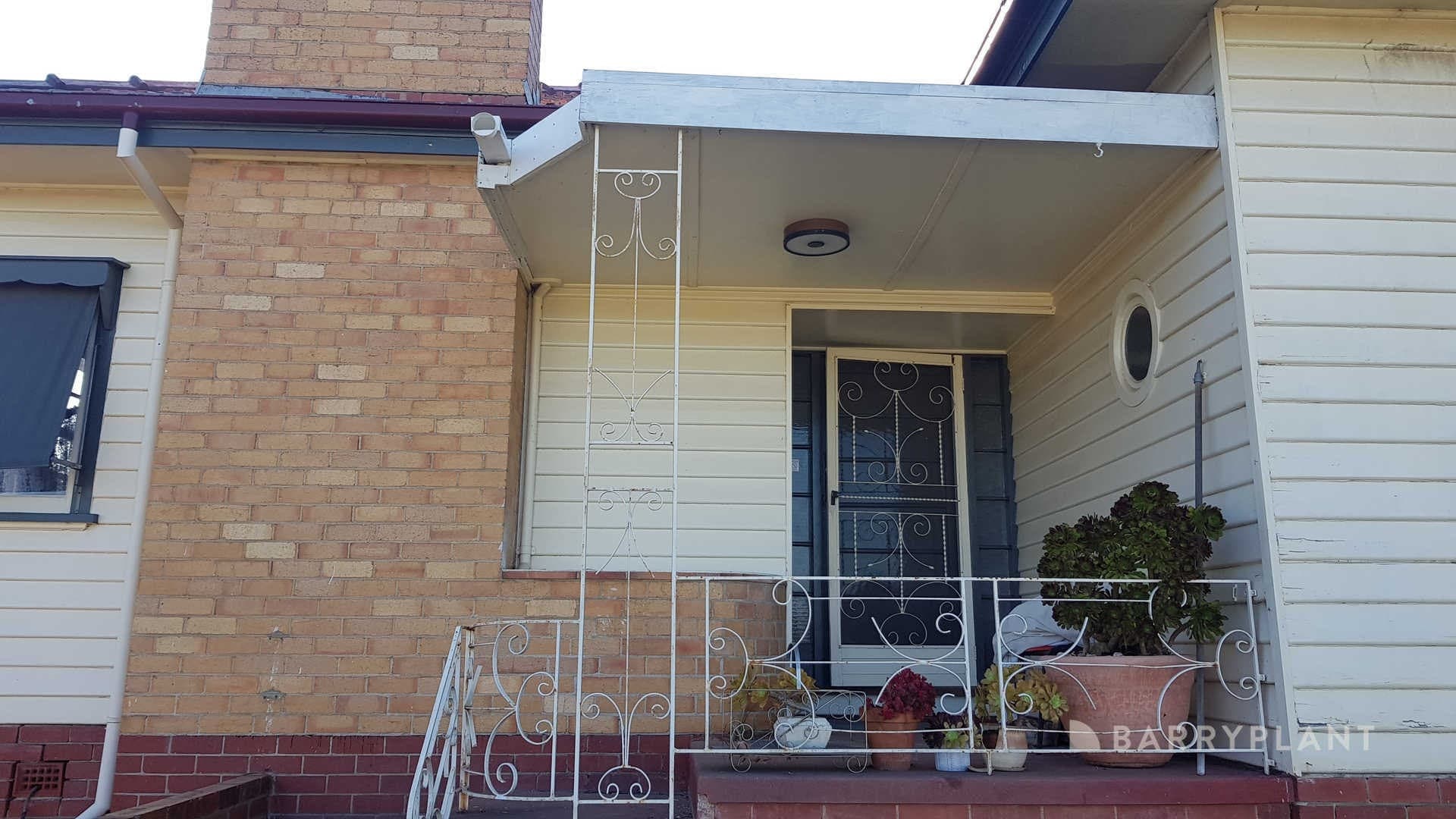 100 Gillies Street, Maryborough, VIC 3465, Maryborough - Thumbnail 2
