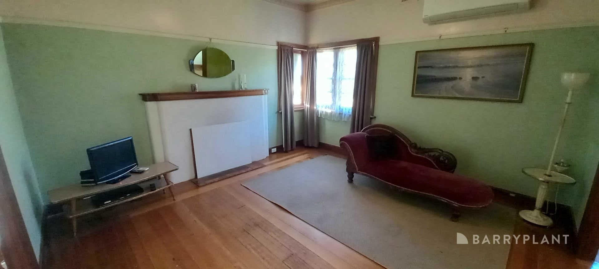 100 Gillies Street, Maryborough, VIC 3465, Maryborough - Thumbnail 4
