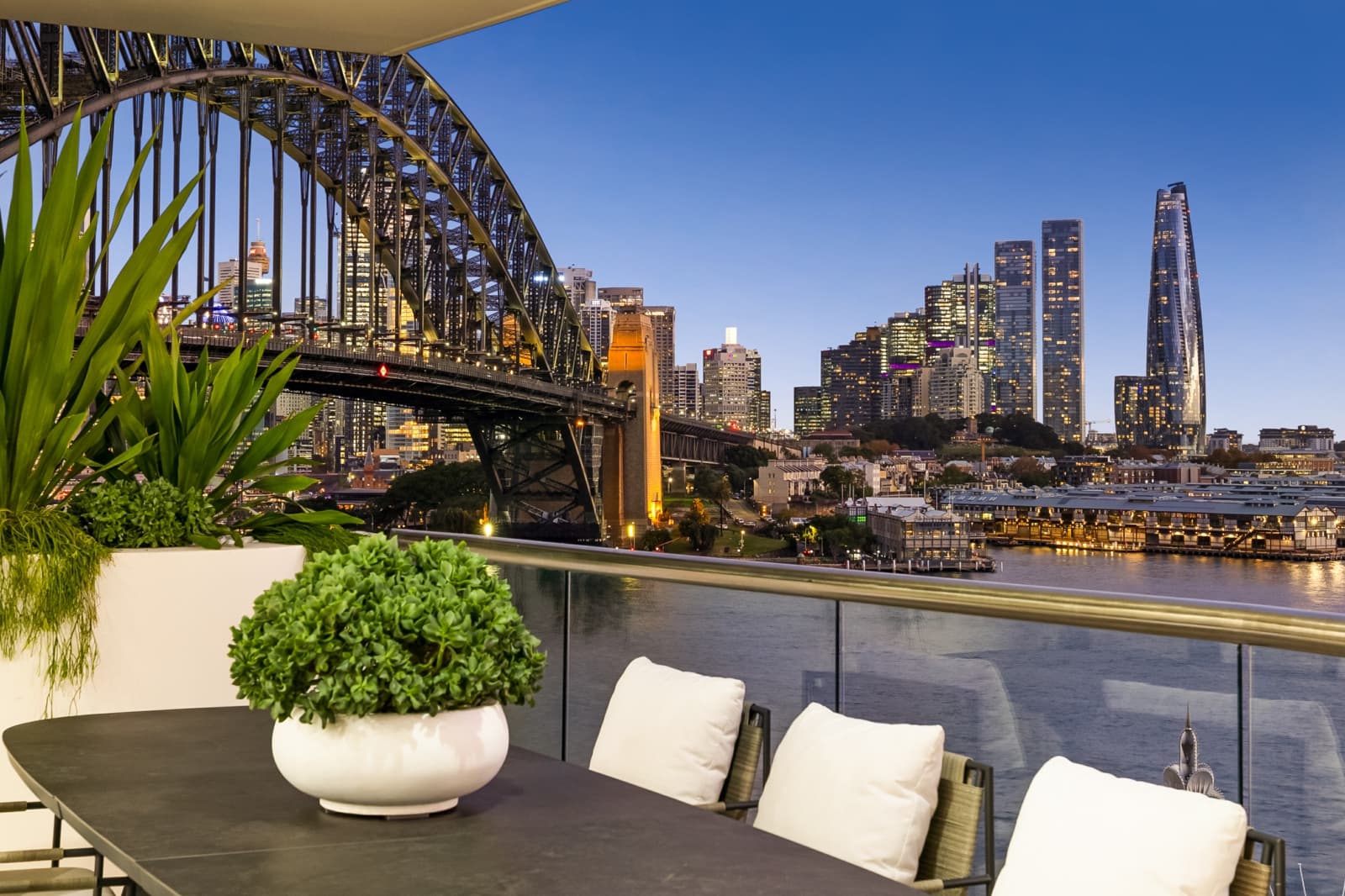 6/3 Northcliff Street, MILSONS POINT, Milsons Point - Image 1