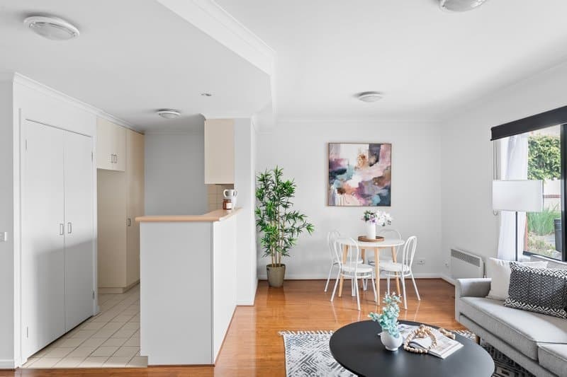 2/76 Alston Court, Thornbury - Thumbnail 2
