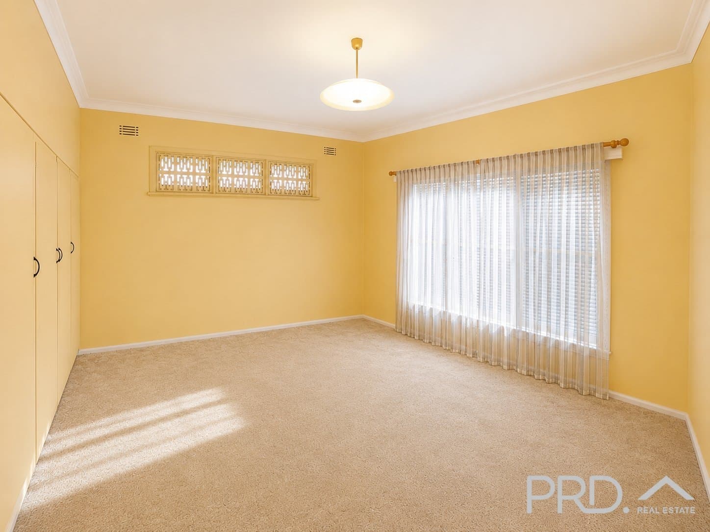 217
                Eleventh
                Street
            
            
            
            mildura
            
            
            VIC,
            3500, Mildura - Thumbnail 6
