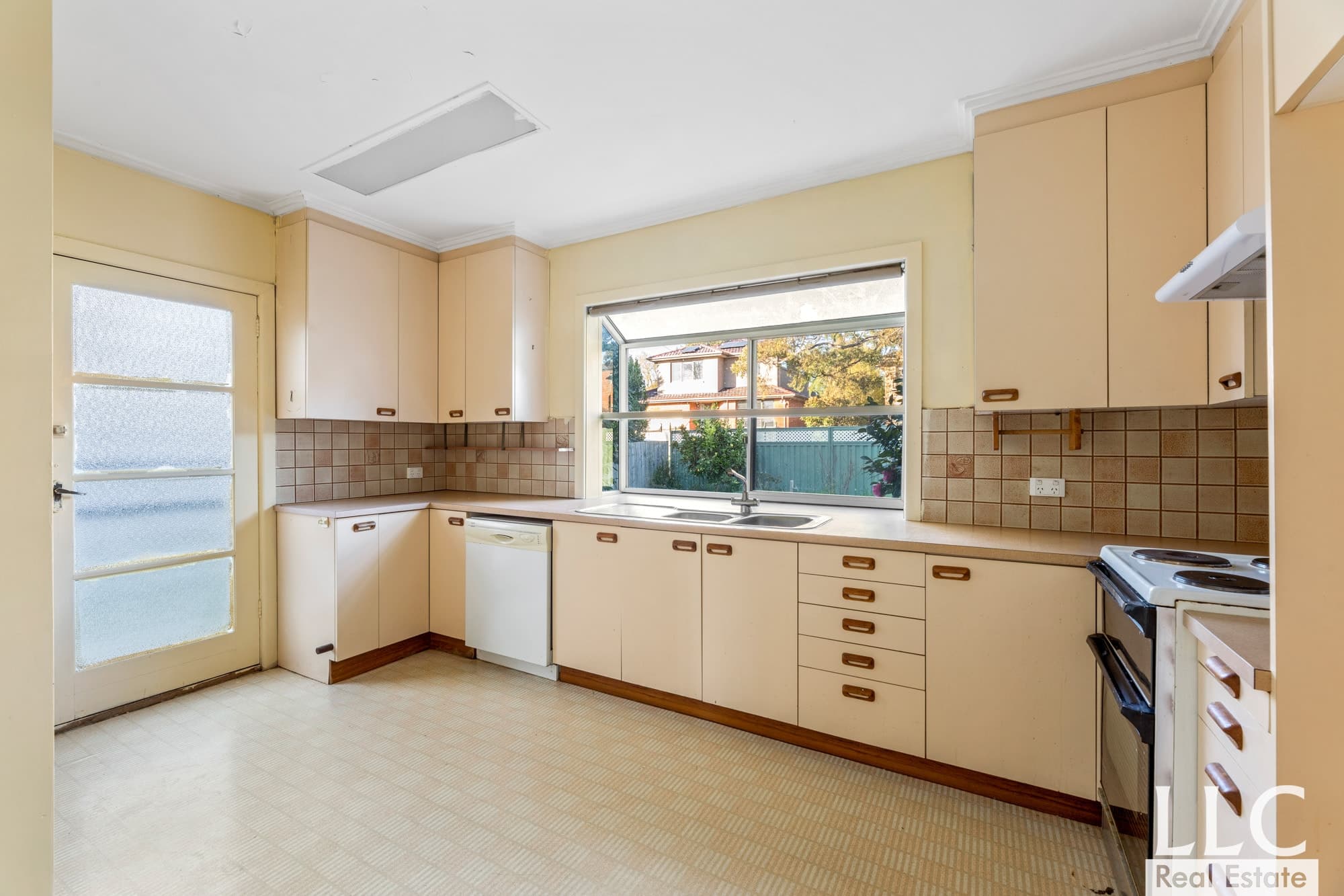 1072/15 Tobias Avenue, Glen Waverley - Thumbnail 6