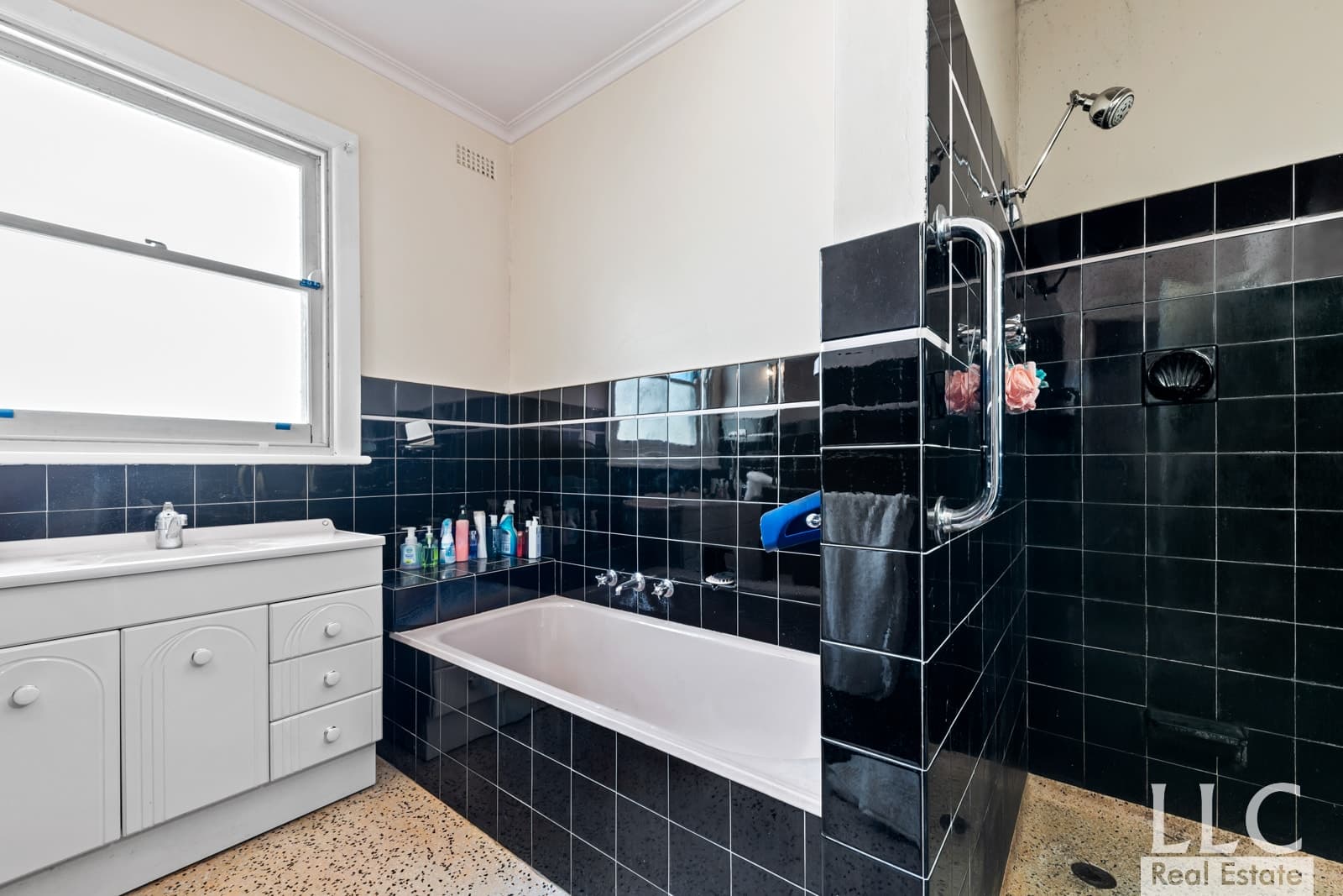 C3/3 Gardner Court, Balwyn North - Thumbnail 5
