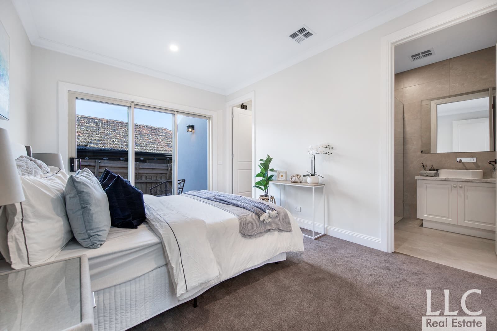 2/18 Brazilia Drive, Glen Waverley - Thumbnail 8