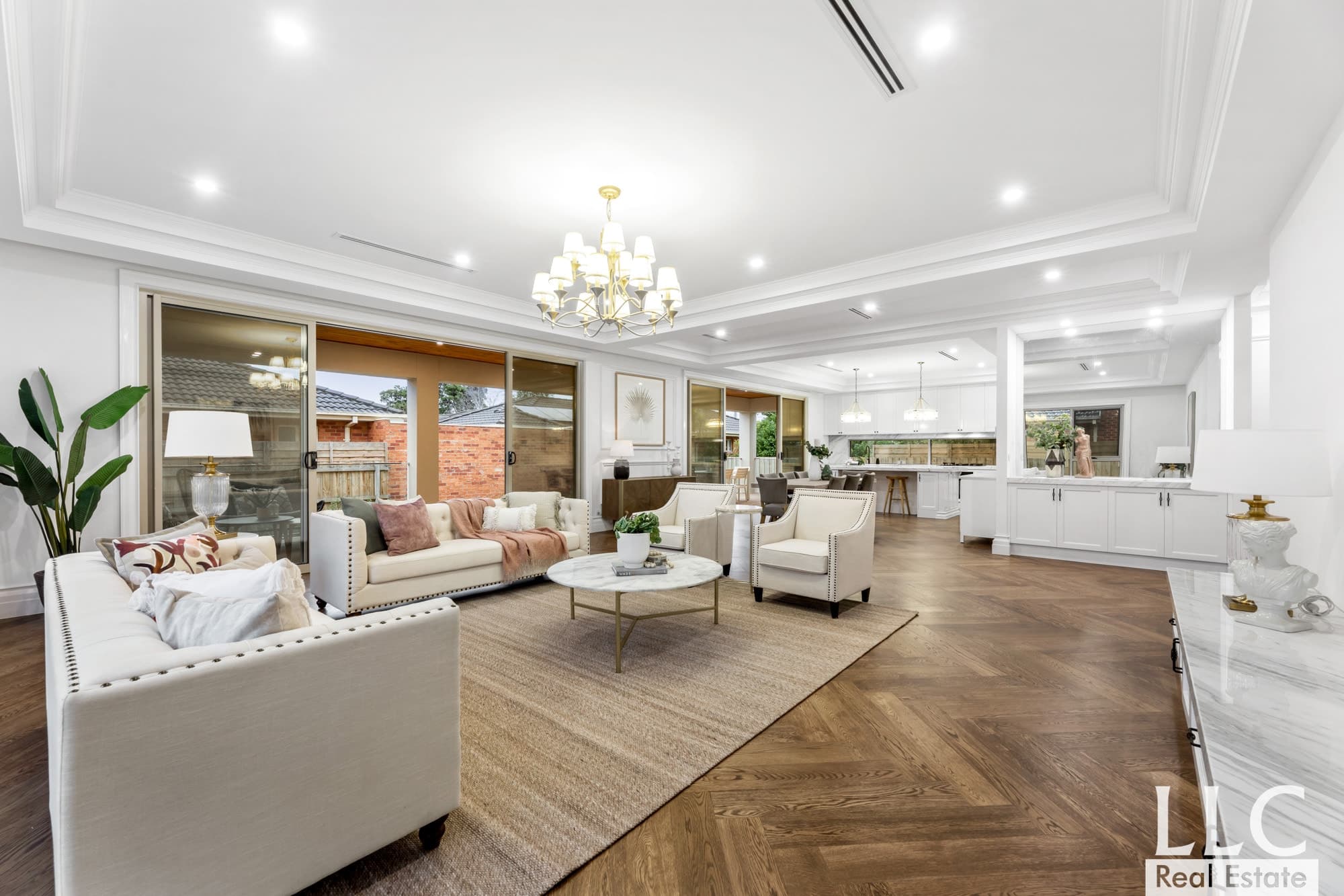 882/19 Fraser Street, Glen Waverley - Thumbnail 5