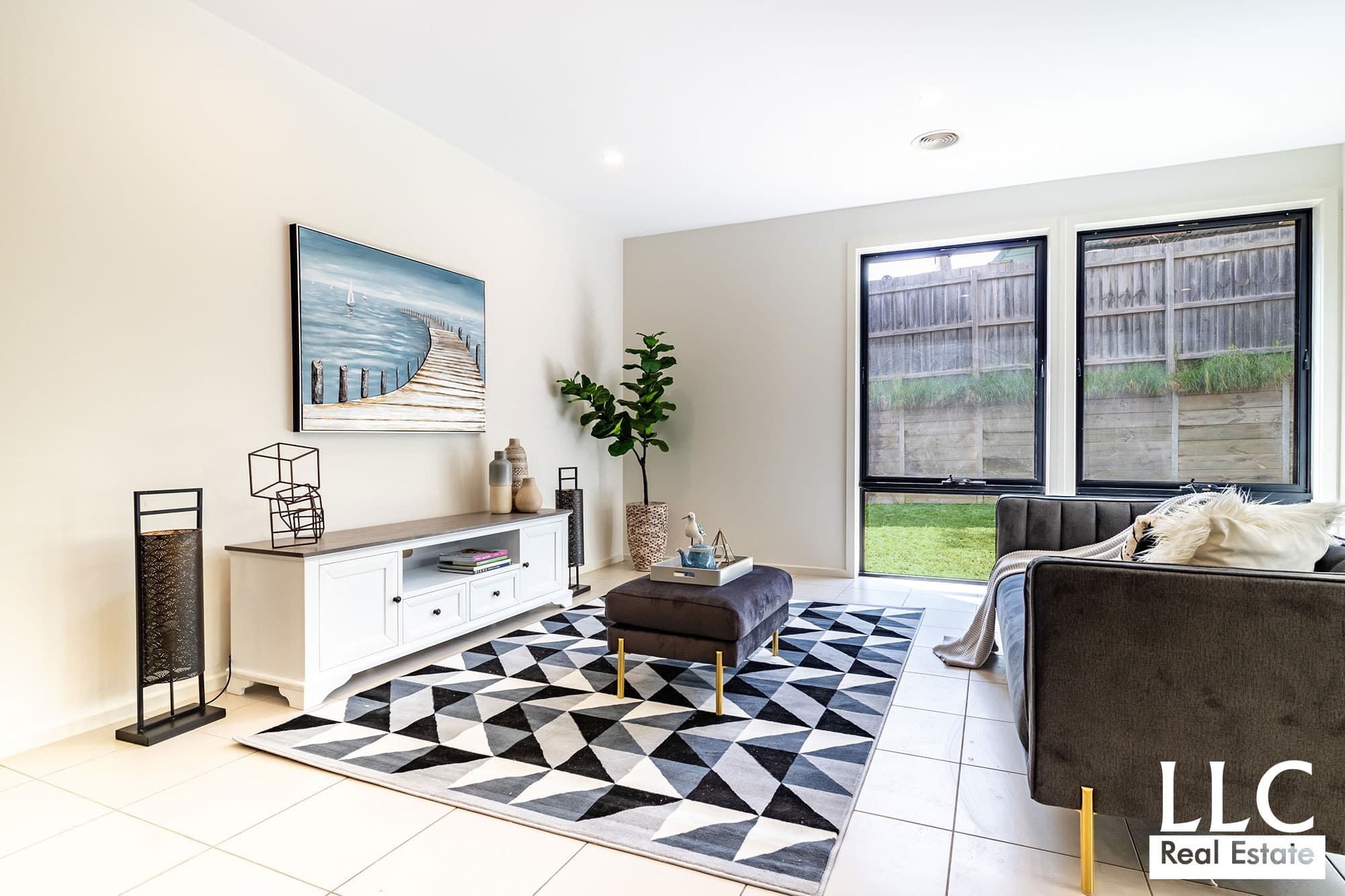 277/59 Burn Nar Look Drive, Burwood - Thumbnail 2