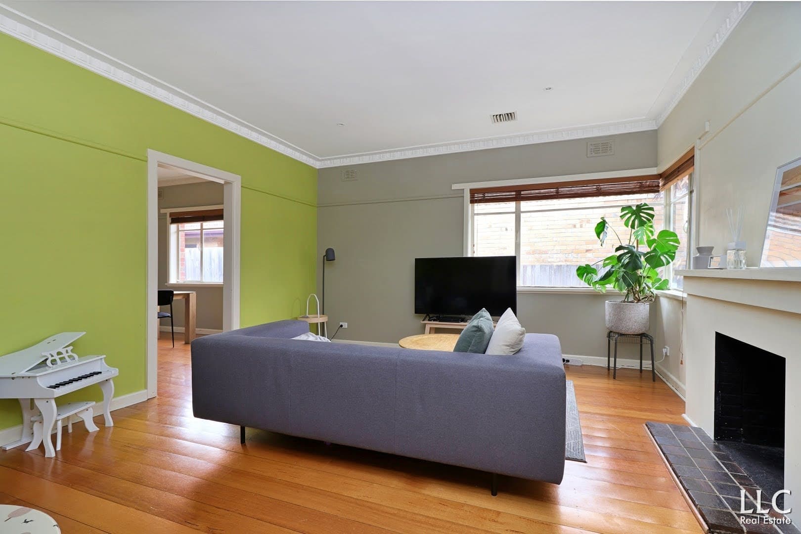 1/17 Douglas Street, Ashwood - Thumbnail 2