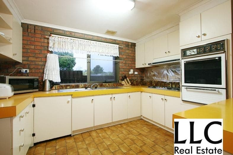 2 Brentwood Drive, Wantirna - Thumbnail 6