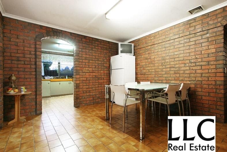 2 Brentwood Drive, Wantirna - Thumbnail 7