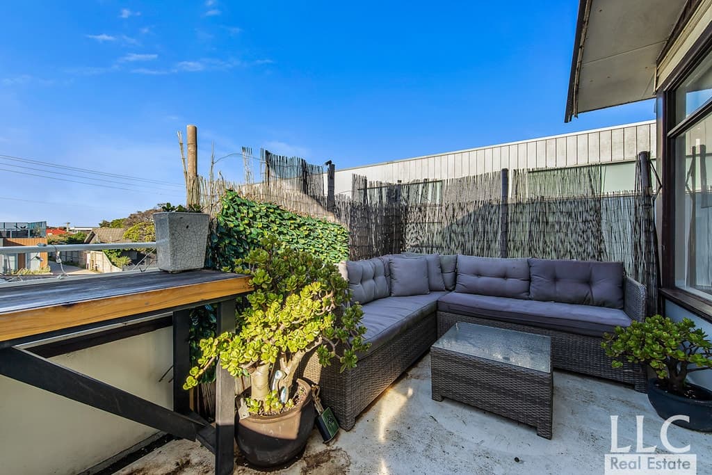 13 Newington Parade, Chelsea - Thumbnail 7